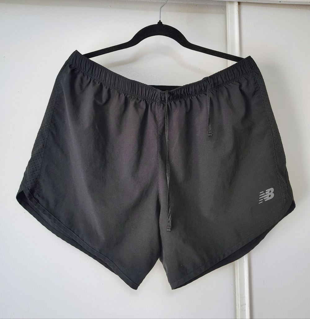 New Balance athletic shorts 5 inch adjustable straps activewear lightweight L. - Picture 14 of 16